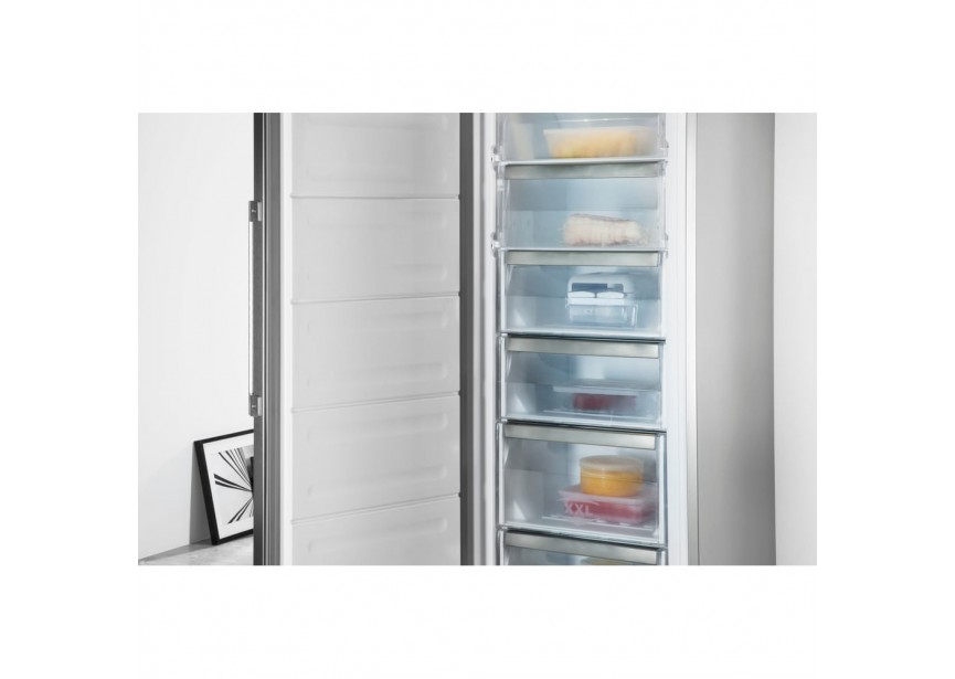 Whirlpool UW8F2CXBIN2 260 Liter 187 cm No Frost diepvriezer